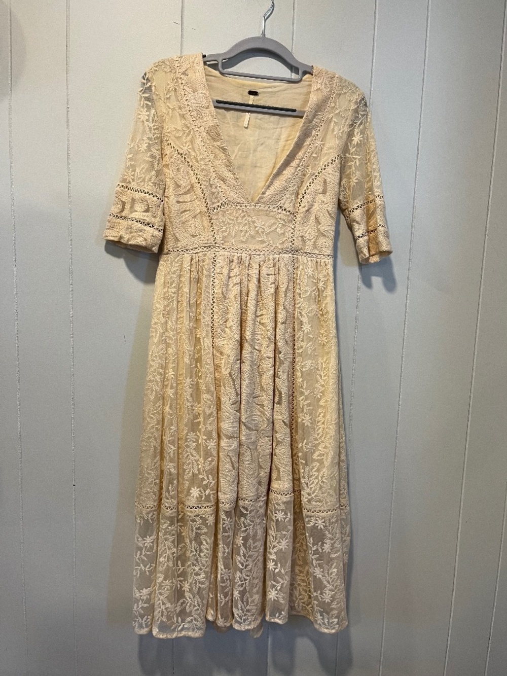 Free People Mountain Laurel Lace Crochet Mide Dress Ivory Boho Romantic sz 2